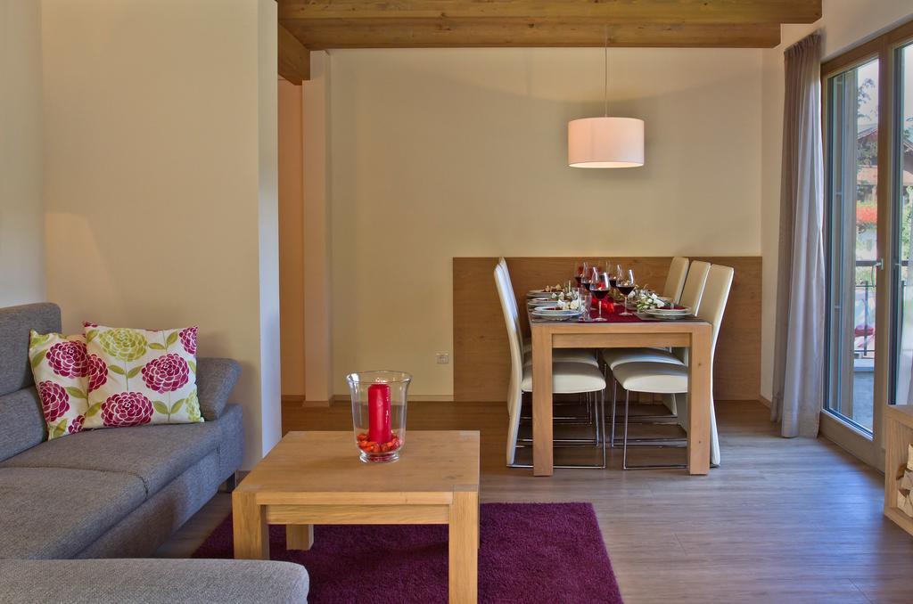 Resort Tirol Am Wildenbach Niederau Ruang foto